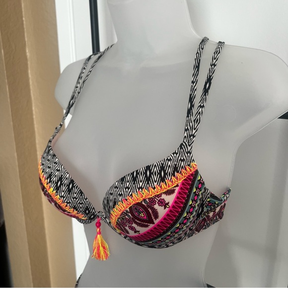 Colorful Patterned Bikini Set - Picture 2 of 14